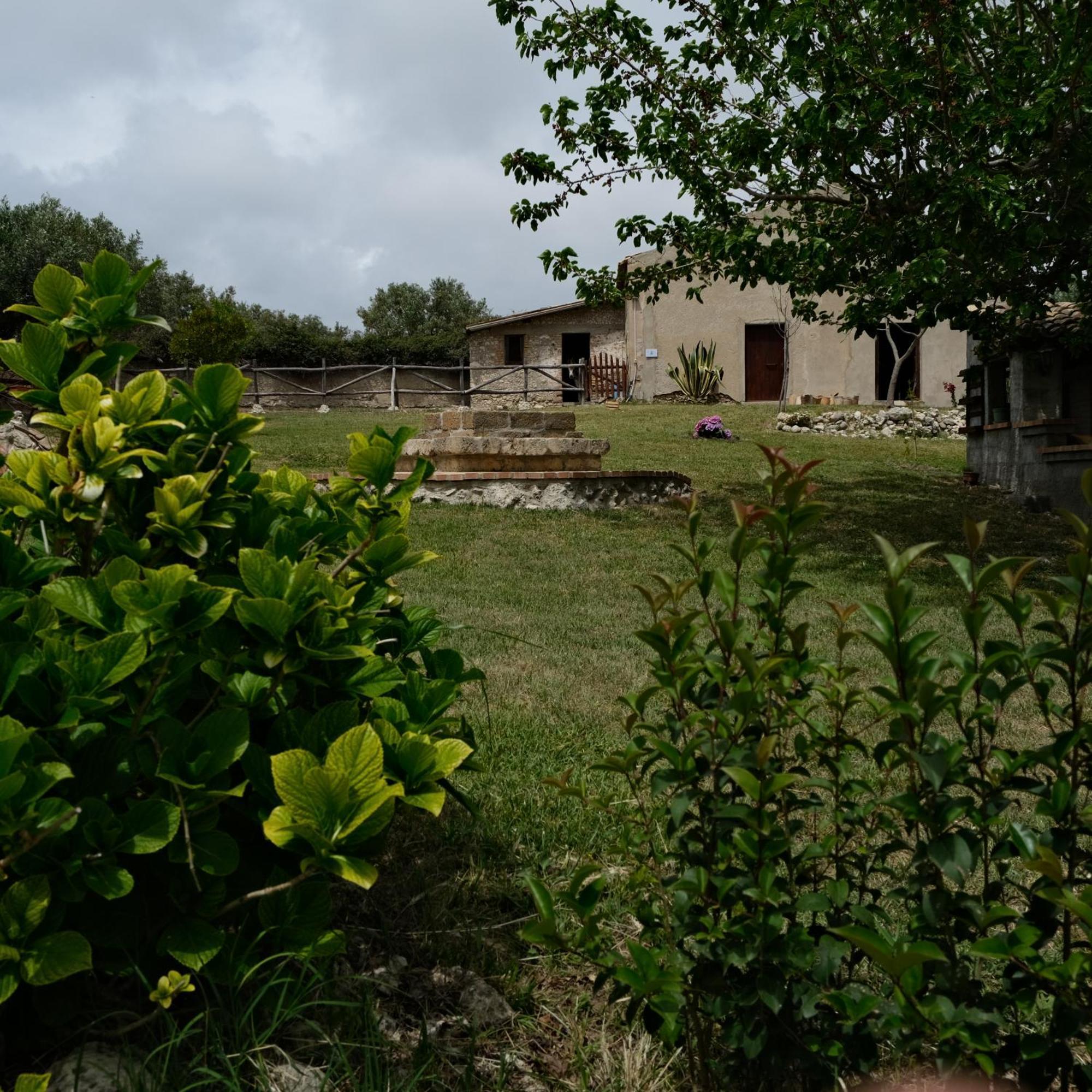הוילה קרופאני Borgo Santa Lucia מראה חיצוני תמונה