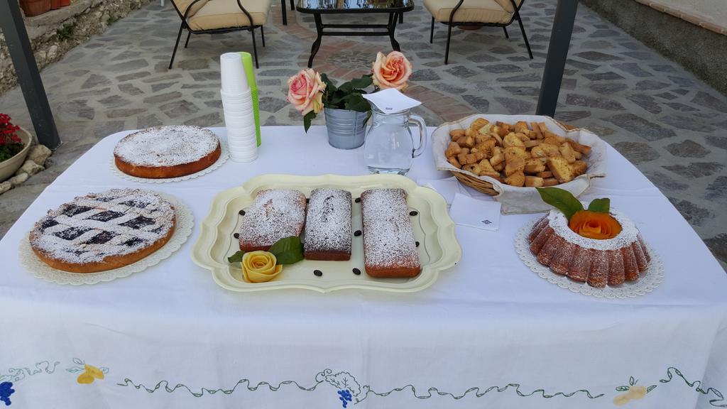 הוילה קרופאני Borgo Santa Lucia מראה חיצוני תמונה