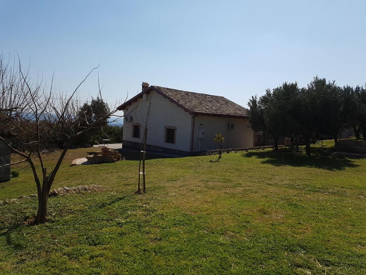 הוילה קרופאני Borgo Santa Lucia מראה חיצוני תמונה